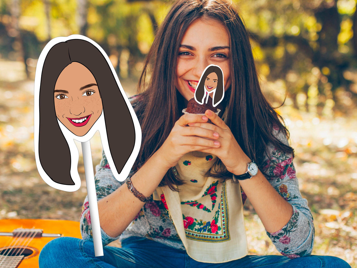 Custom illustrated cupcake topper featuring your face in cartoon style – personalised party decoration perfect for birthdays, weddings, and celebrations. Adds a unique and playful touch to your event.